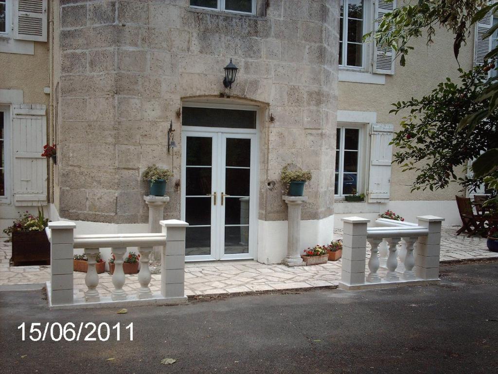 Chateau Ardilleux Экстерьер фото